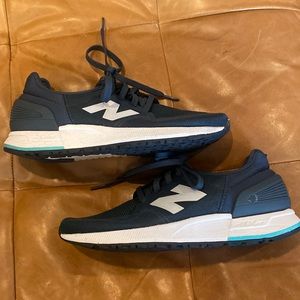 New Balance Navy Sneakers